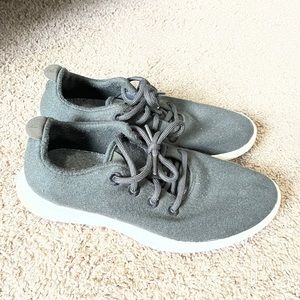 Men’s Green/Olive Allbirds Size 9